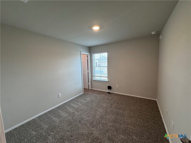 Building Photo - 1104 Prairie Clover Rd