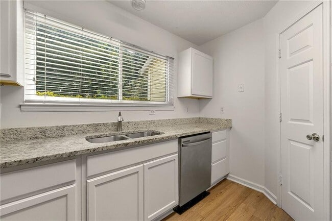 Building Photo - 2186 Spring Walk Ct