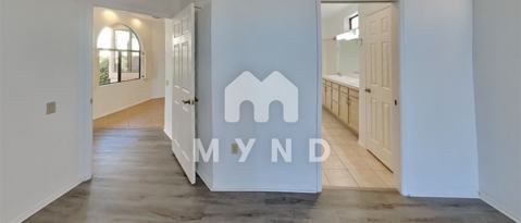 Building Photo - 1606 W Calle Del Ducado