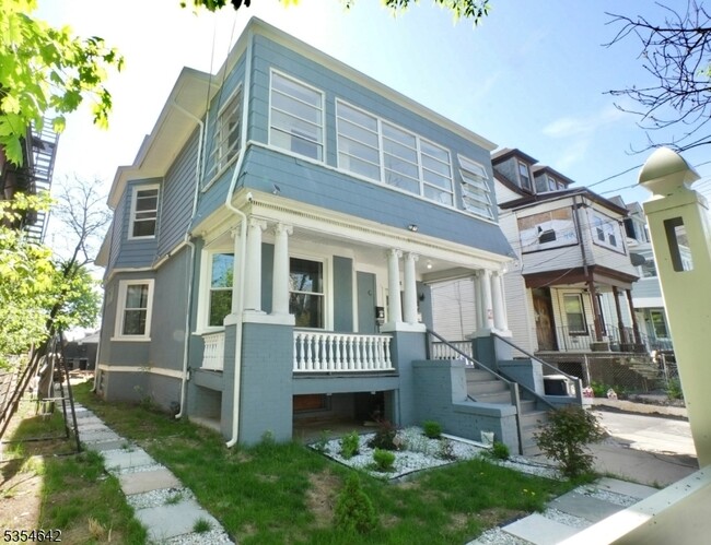 Primary Photo - 26 Treacy Ave