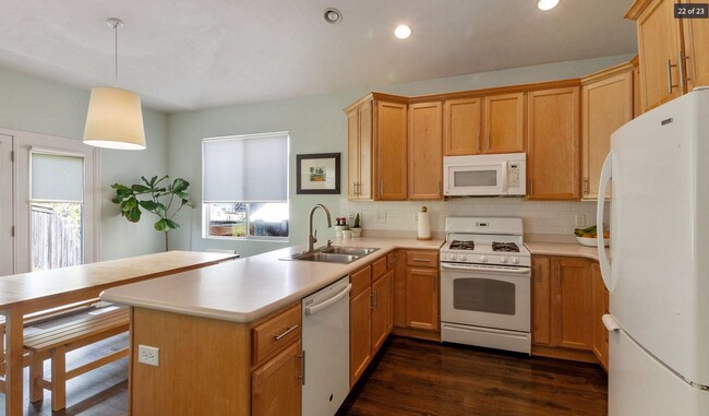 Building Photo - Beautiful Mountain Home for Rent in Suncrest – Utah County Side of Draper