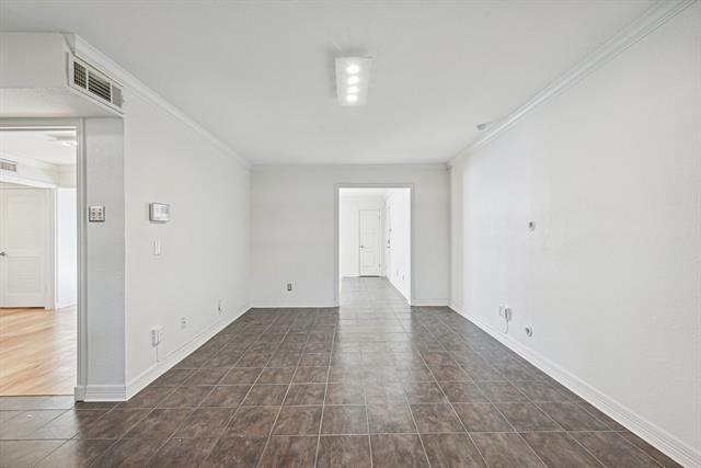 Building Photo - 5833 Birchbrook Dr