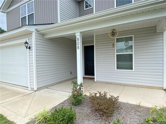 Building Photo - 808 Old Angus Ln