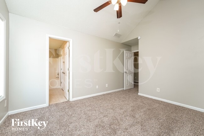 Building Photo - 255 Fieldview Ln