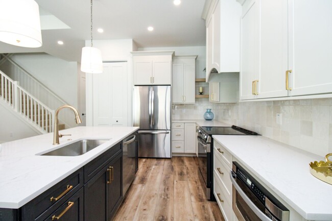 Building Photo - ** BRAND NEW CONSTRUCTION SINGLE FAMILY TW...