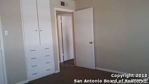 Building Photo - 8401 N New Braunfels Ave