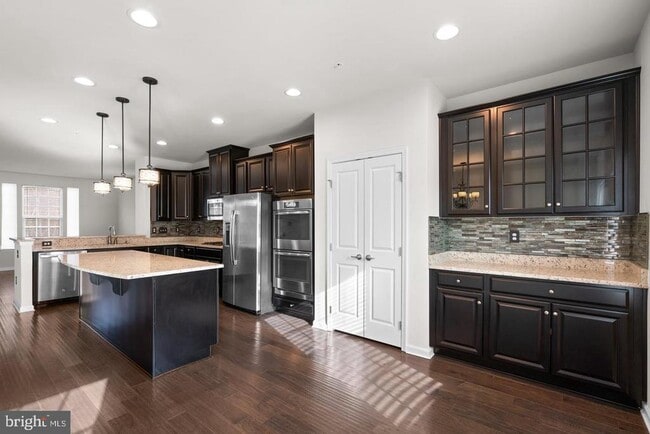 Building Photo - 9542 Watts Rd