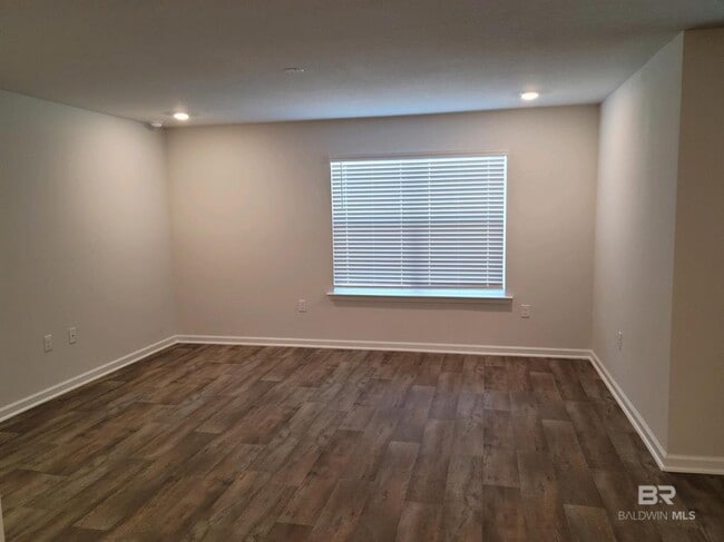 Building Photo - 10703 Northern Dancer Ct