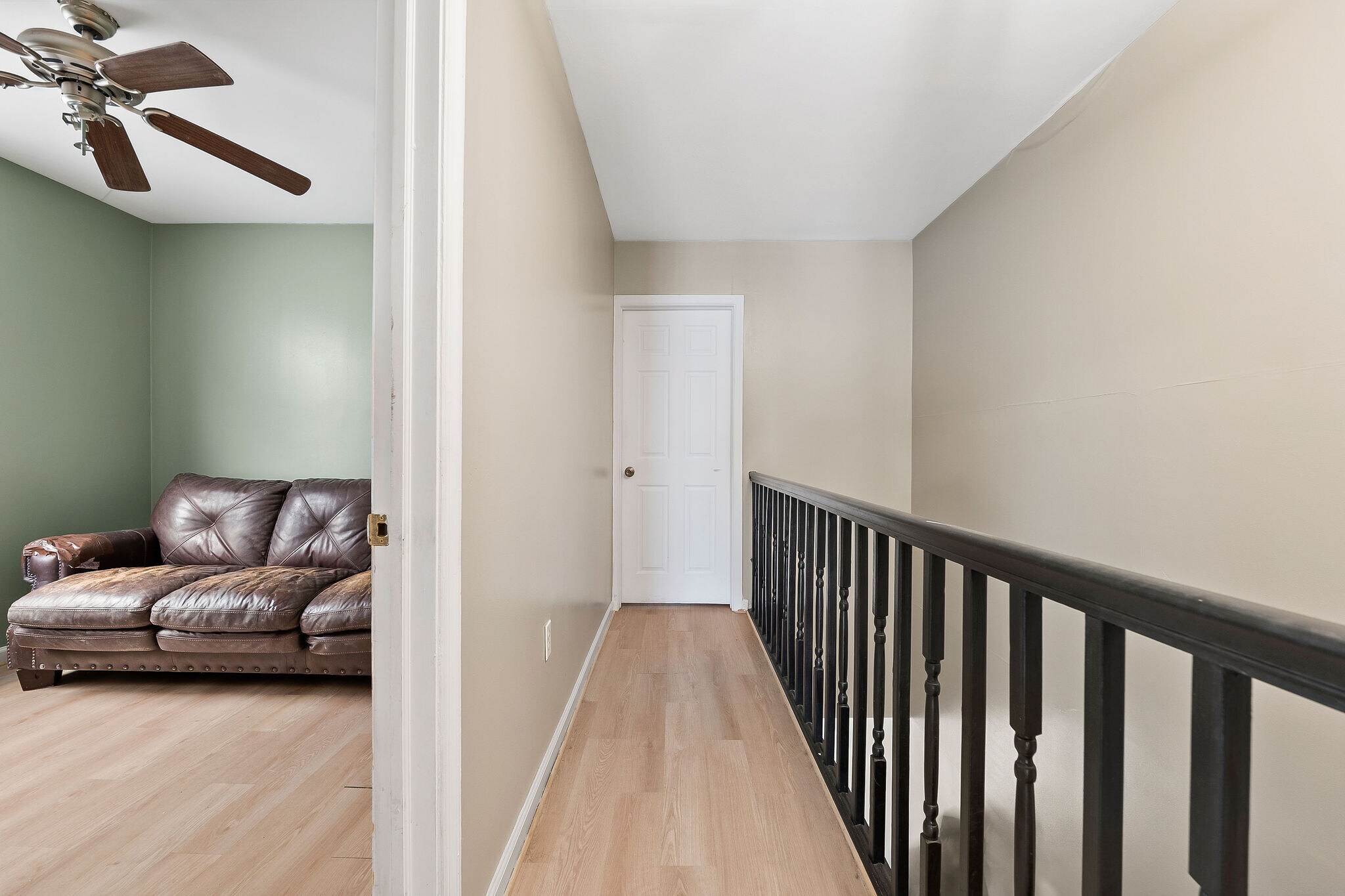 Building Photo - 15 Wales Ave