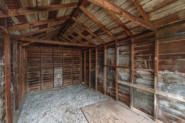 Building Photo - 1155 Hall St