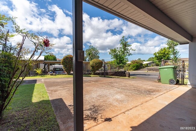 Building Photo - Fully Renovated 3BR/2BA/2Car Garage in Pea...