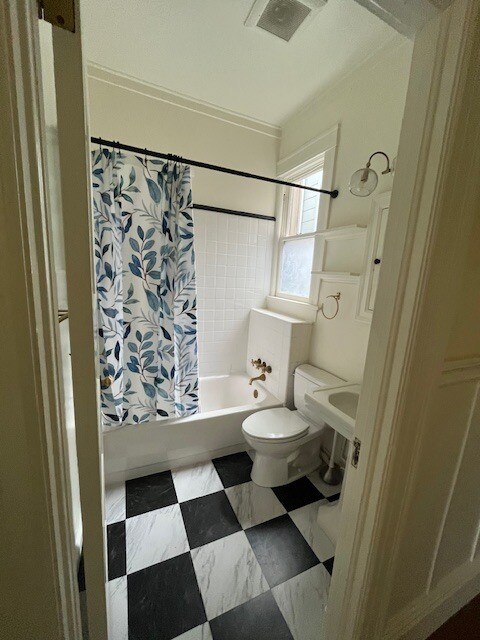 Building Photo - 15 Woodland Ave