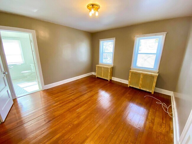 Building Photo - Charming 4BD/2BA Home in Catonsville, MD!