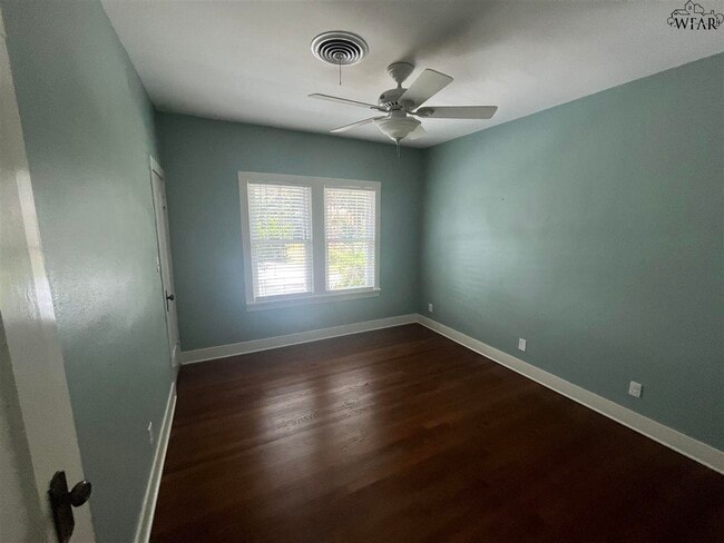 Building Photo - 3216 Milby Ave
