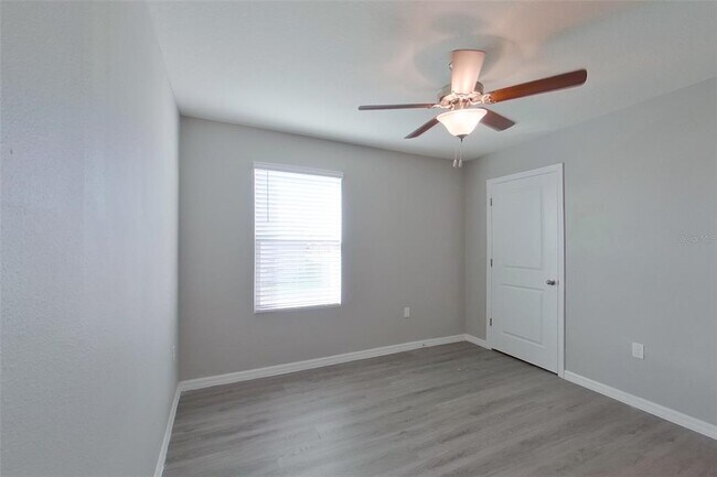 Building Photo - 8584 SW 43rd Ter