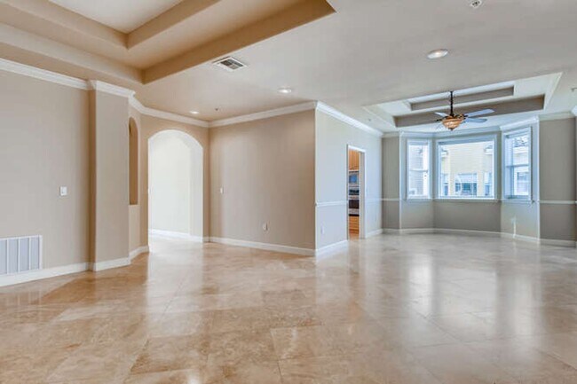 Building Photo - Vizcaya Heights Condos