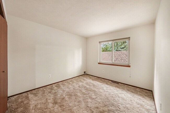 Building Photo - 7980 S Harrison Cir