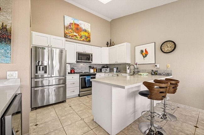 Building Photo - 42654 Sand Dune Dr