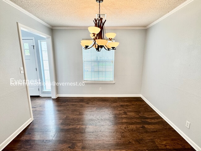 Building Photo - 1604 S Kalanchoe Ave W