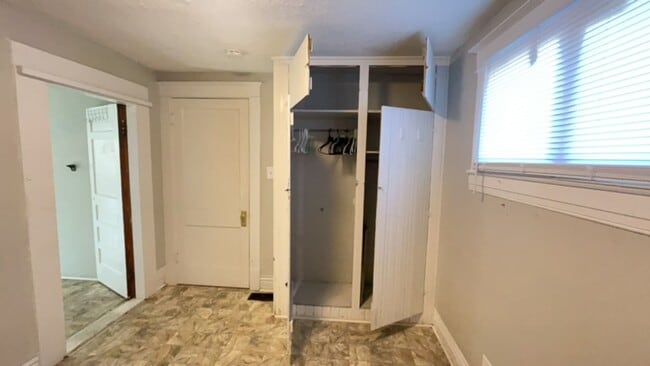 Building Photo - 3BR/1BA House