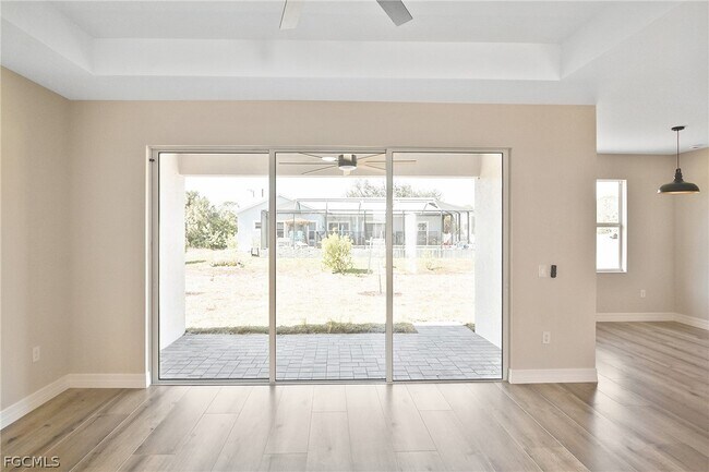 Building Photo - 1906 Northwest 28th Ave