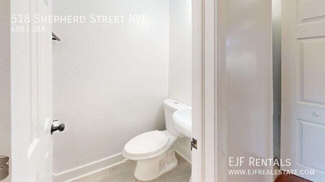 Building Photo - 518 Shepherd St NW