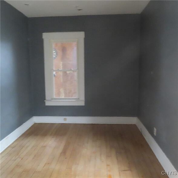 Building Photo - 540 Teall Ave