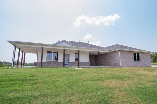 Building Photo - 17584 Salma Rd