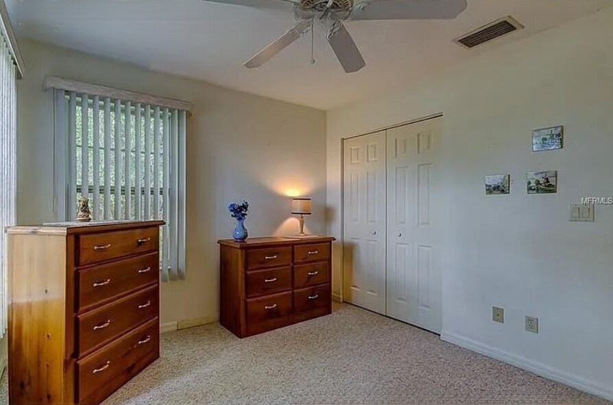 Building Photo - 8101 Setters Point Dr