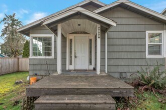 Building Photo - Short term Rental 6 month lease term only