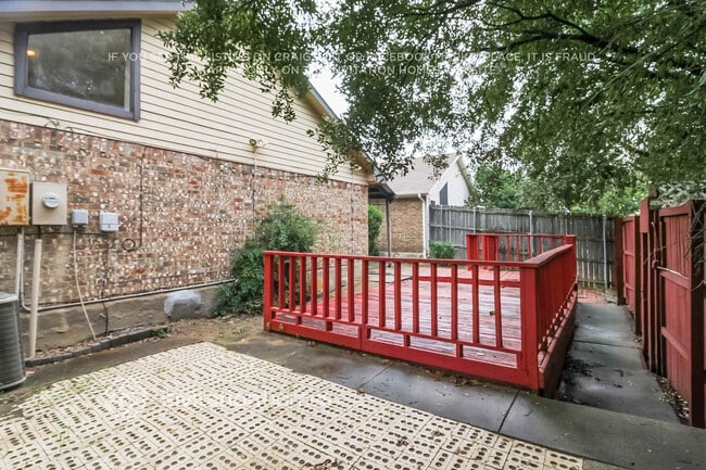 Building Photo - 3703 Clover Hill Ln