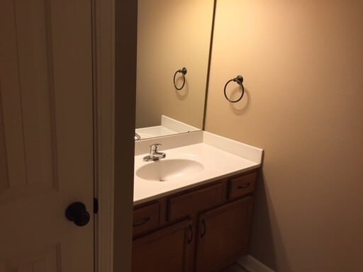 Building Photo - 3 Bedroom , 2.5 Bath Oak Valley Townhouse