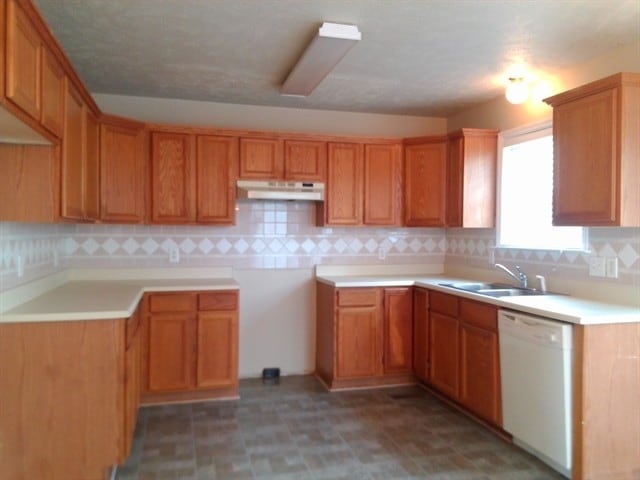 Building Photo - 212 Wildgrove Ct