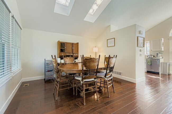Building Photo - 6276 Nassau Ct