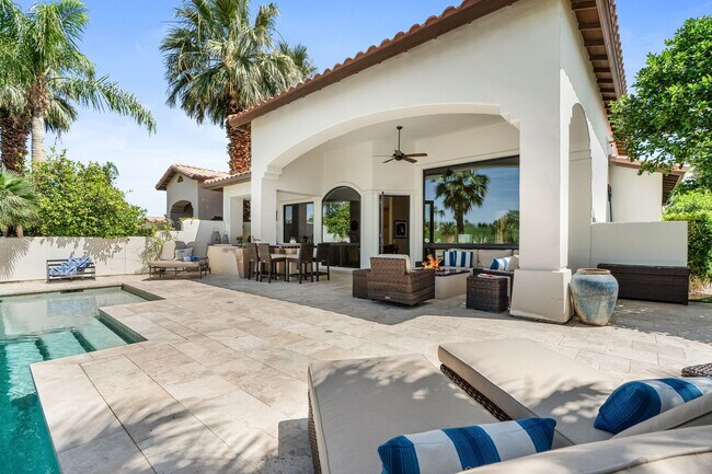 Building Photo - 78760 Cabrillo Way