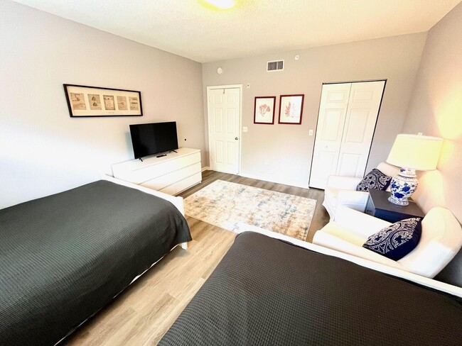 Building Photo - 11770 St Andrews Place