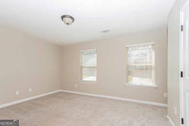 Building Photo - 128 Pristine Dr