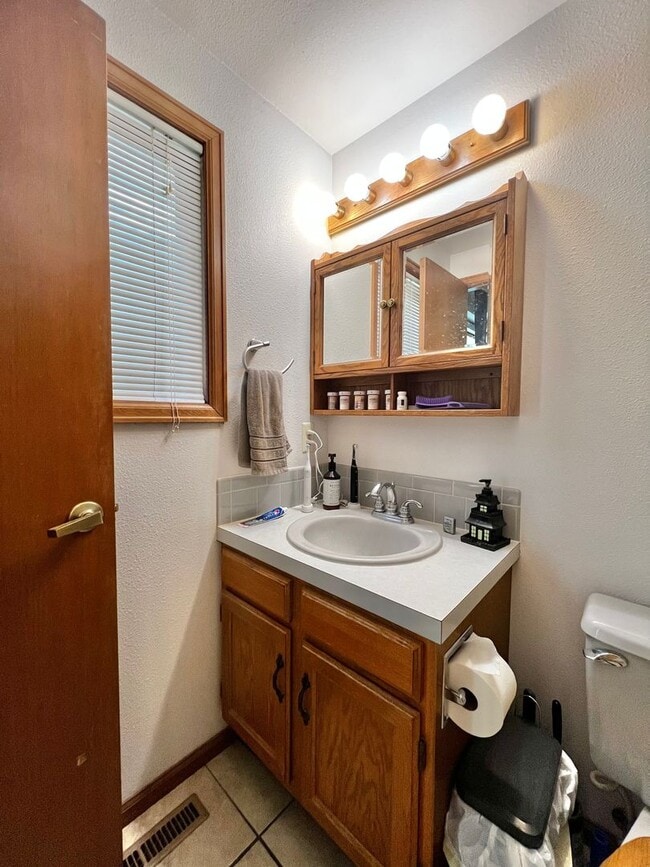 Building Photo - Charming 3-Bedroom Home in West Fort Colli...