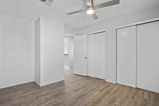 Building Photo - 14032 Tierra Vergel Dr