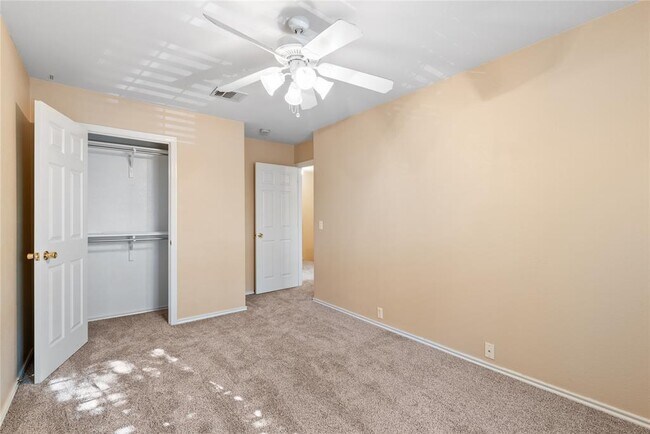 Building Photo - 6013 Negley