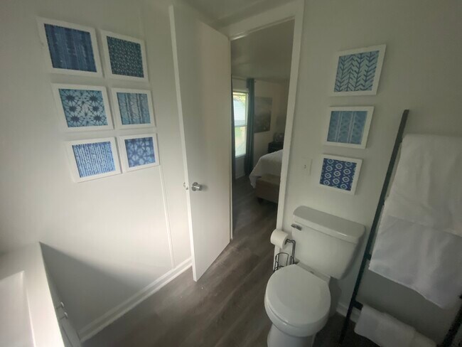 Building Photo - 416 Ranch Rd