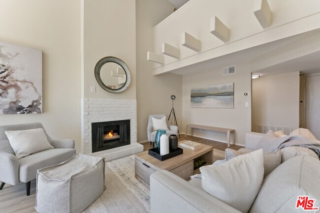 Building Photo - 2677 S Centinela Ave
