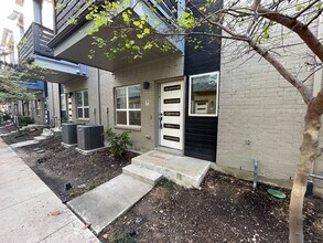 Building Photo - Modern living in trending East Dallas at METRO AT LIVE OAK!