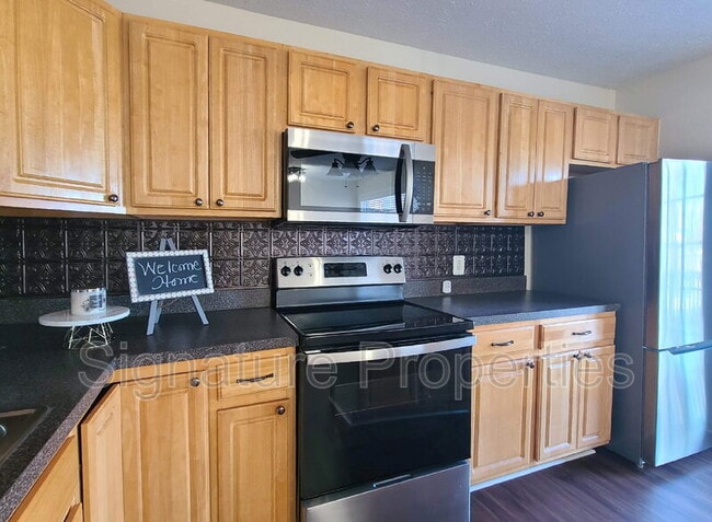 Building Photo - 106 Regina Ln