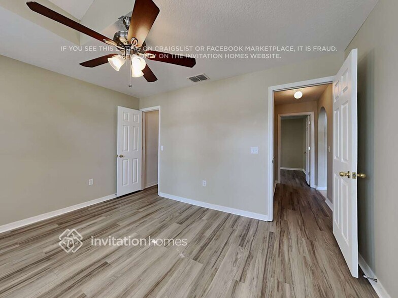Building Photo - 2198 Maeve Cir