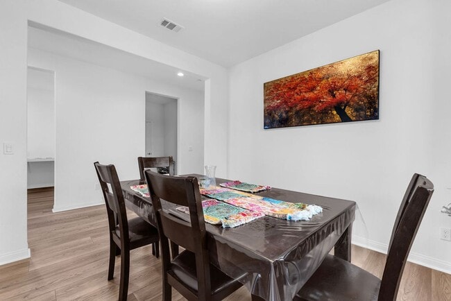 Building Photo - Spacious 5-Bedroom Home in Spencer’s Crossing – Murrieta - 6 Month - 1 Year or Lease To Own!