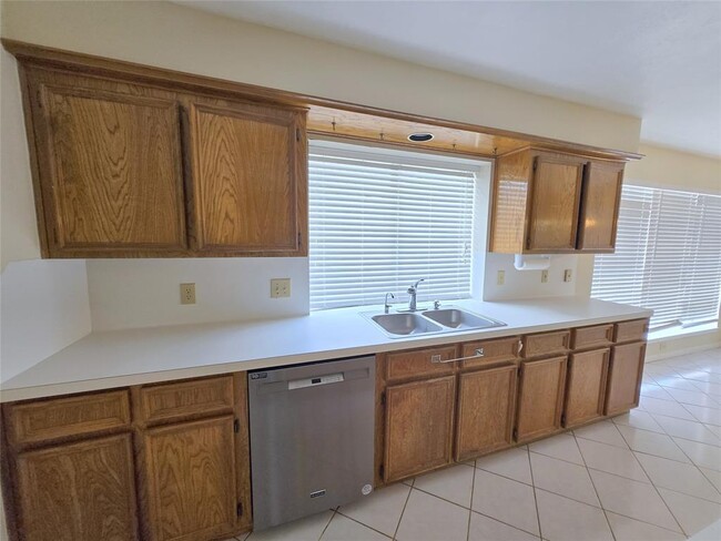 Building Photo - 3902 St Michaels Ct