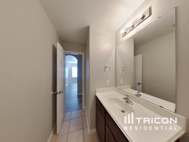 Building Photo - 11730 Luckey Vista