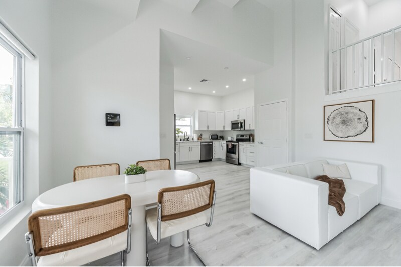 Building Photo - 3204 Karen Dr