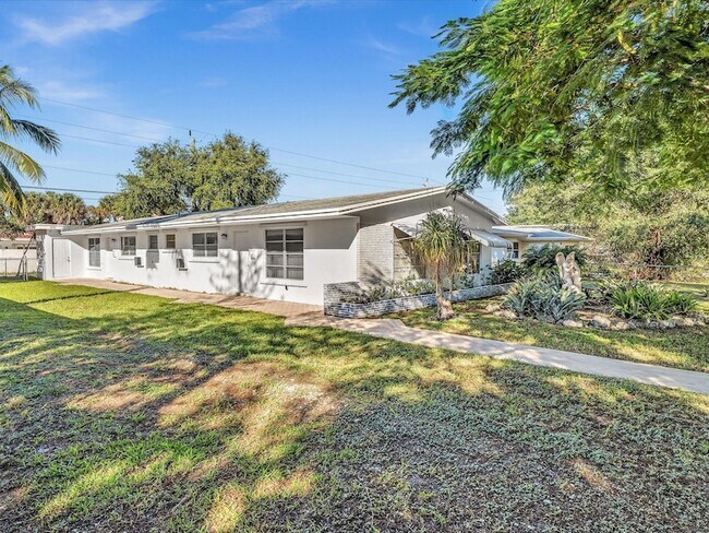 Building Photo - 2193 NE 172nd St